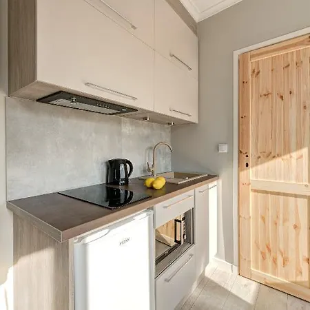 Dom & House - Elen *