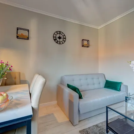 Dom & House - Elen *