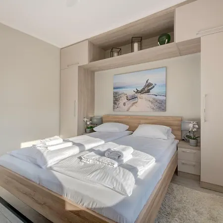 Dom & House - Elen Apartment