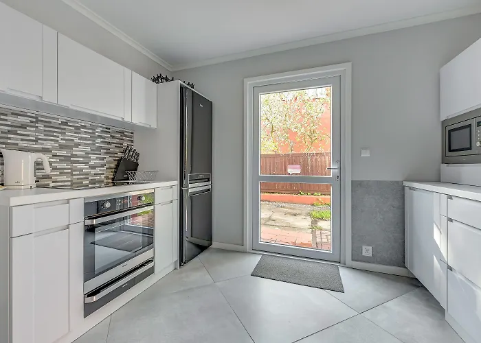 Dom & House - Elen *